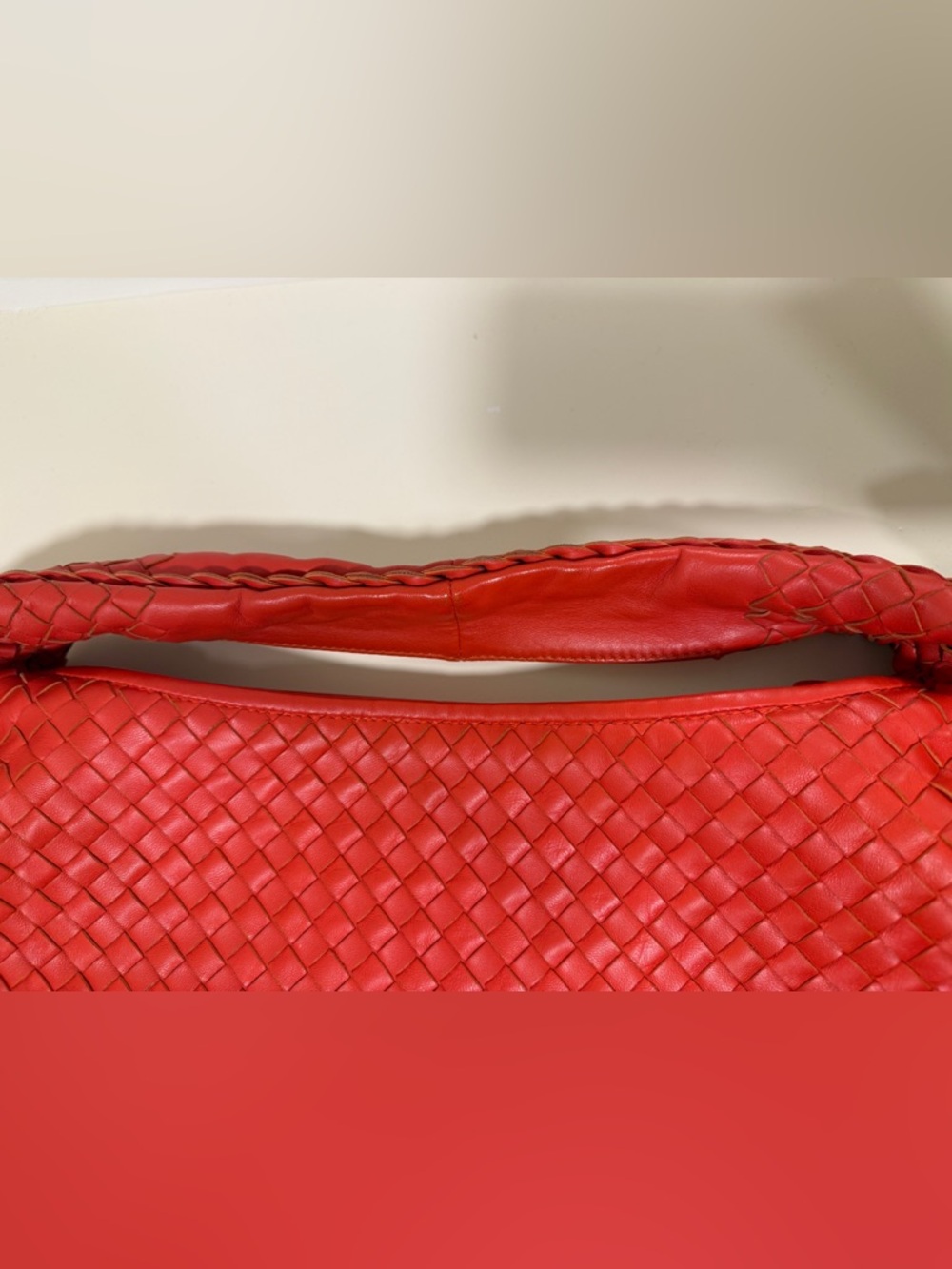 Bottega Veneta Hop Large Shoulder Bag - Picture 7 of 9